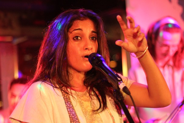 Maya Kamaty par Olivier Dénommée